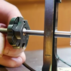 Восстановление старого разметочного рейсмуса: замена иглы и фиксатора